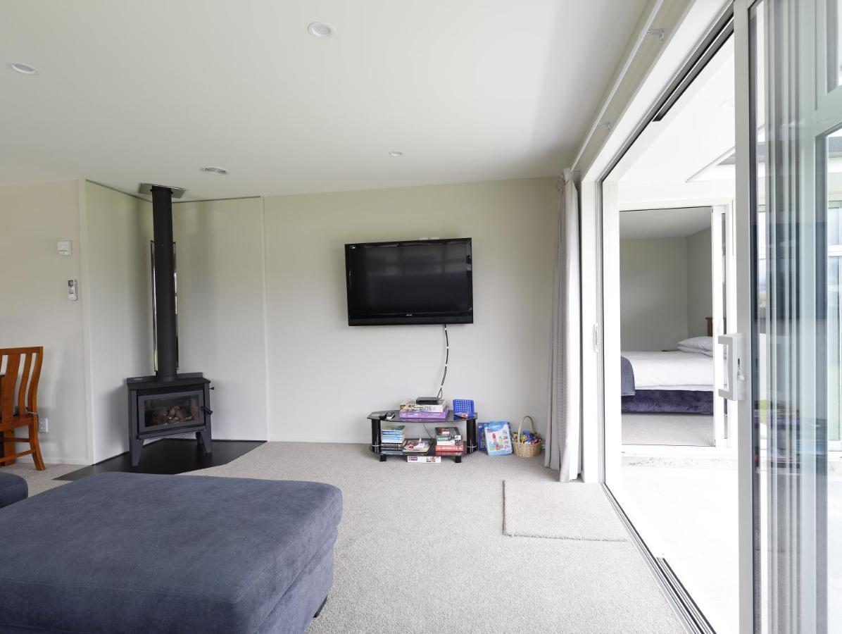 Fiordland Getaway - Te Anau Holiday Home 외부 사진