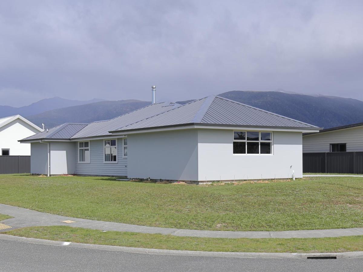 Fiordland Getaway - Te Anau Holiday Home 외부 사진